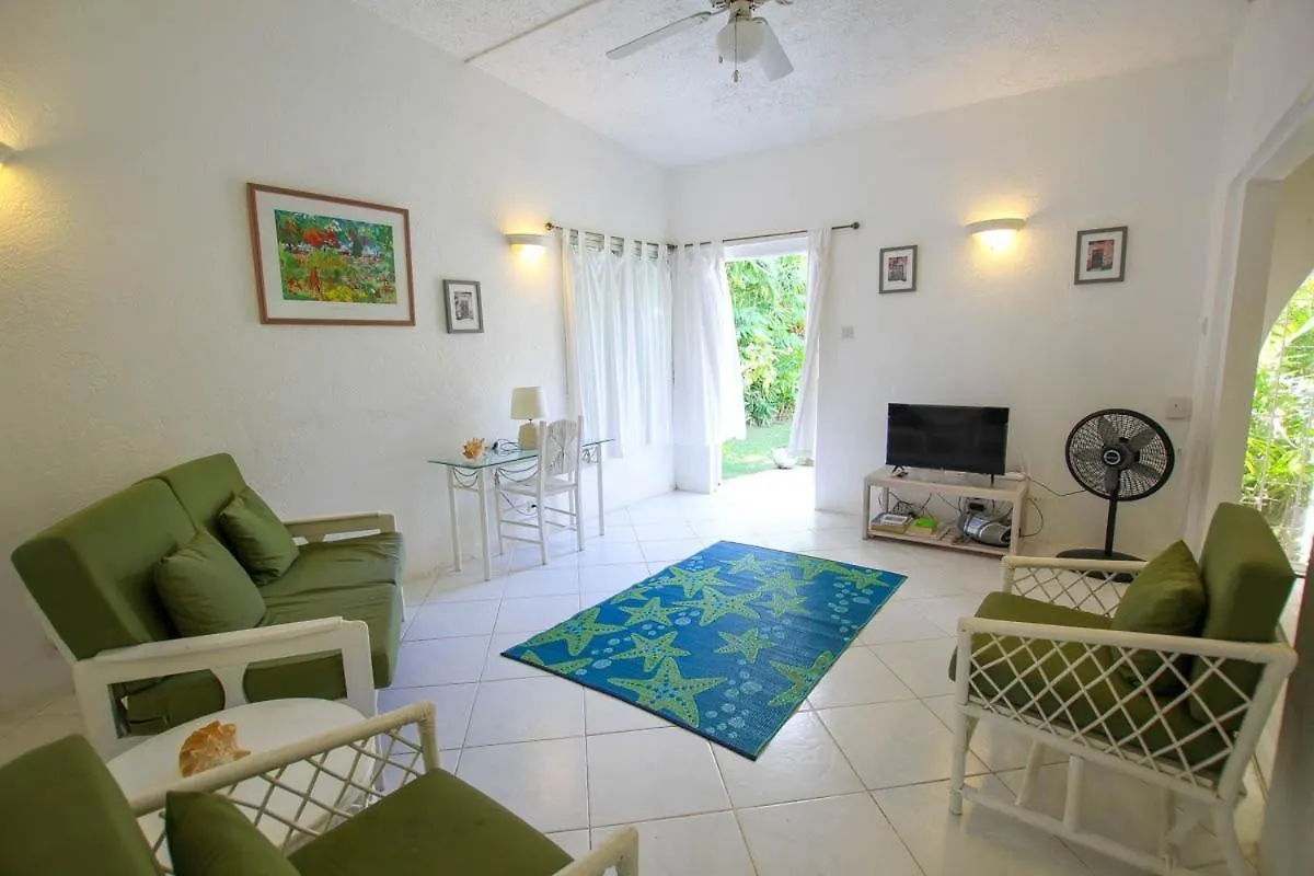 Holiday home 2 Minute Walk To Beach & Pool - Casual 2-Bed House Home Saint James Barbados