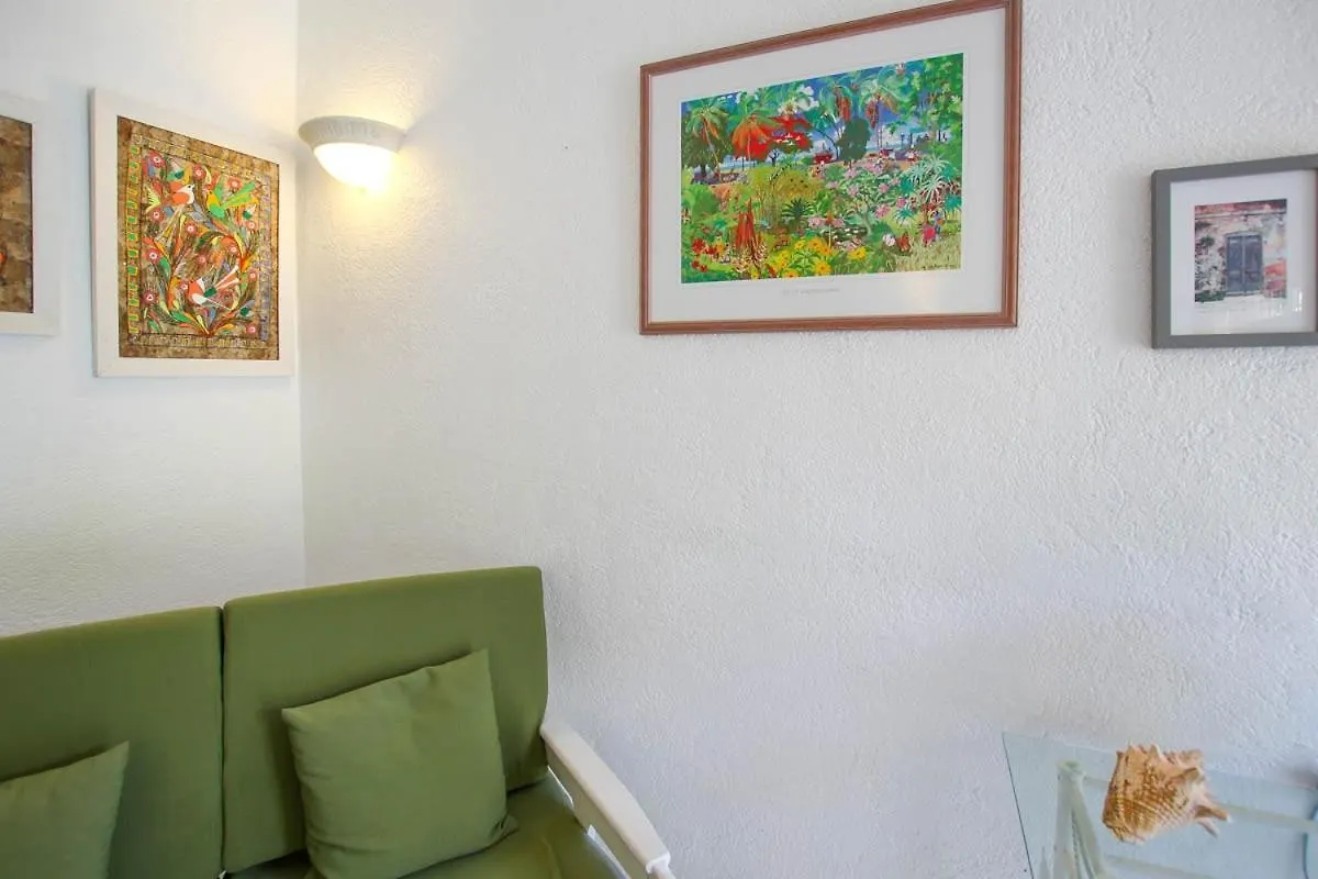 2 Minute Walk To Beach & Pool - Casual 2-Bed House Home Saint James 0*,