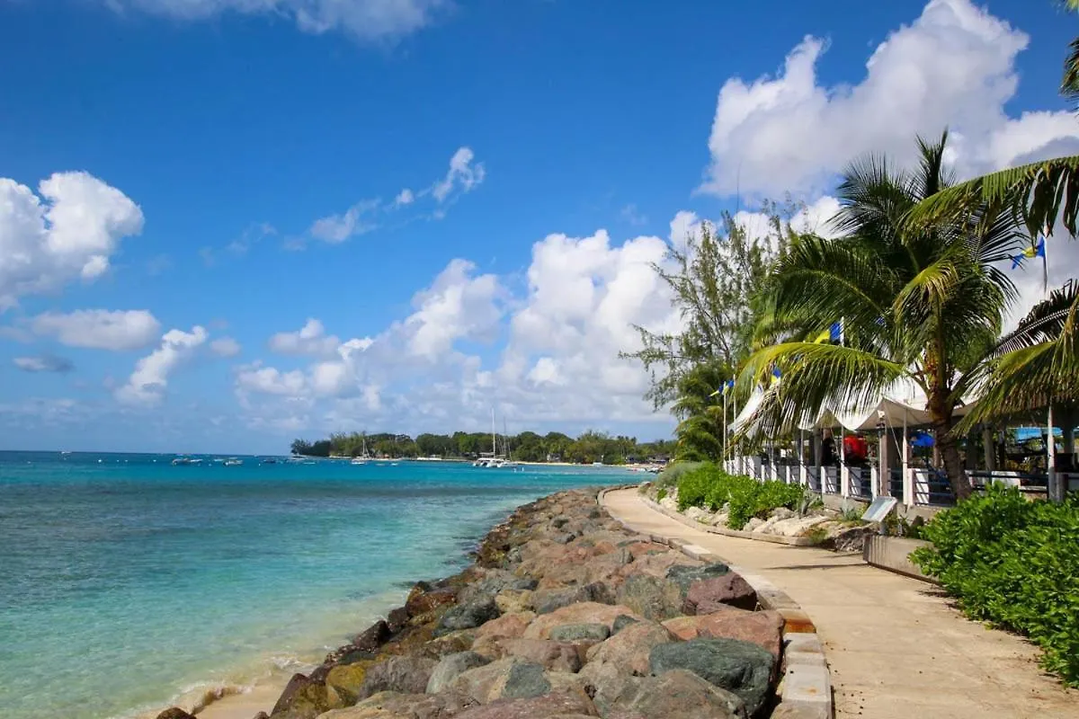 2 Minute Walk To Beach & Pool - Casual 2-Bed House Home Saint James Holiday home